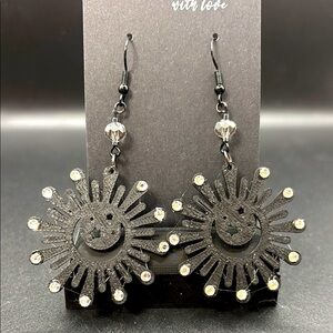 Black‎ Sunburst Earrings